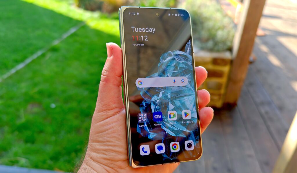 OnePlus Open-OxygenOS Update-Phone Security-User Experience-Foldable Phone