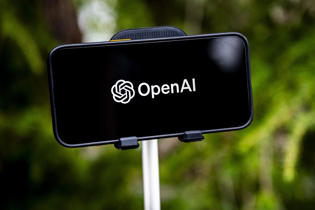 AI-Chrome Browser-Google-OpenAI-Tech Monopoly-User Experience