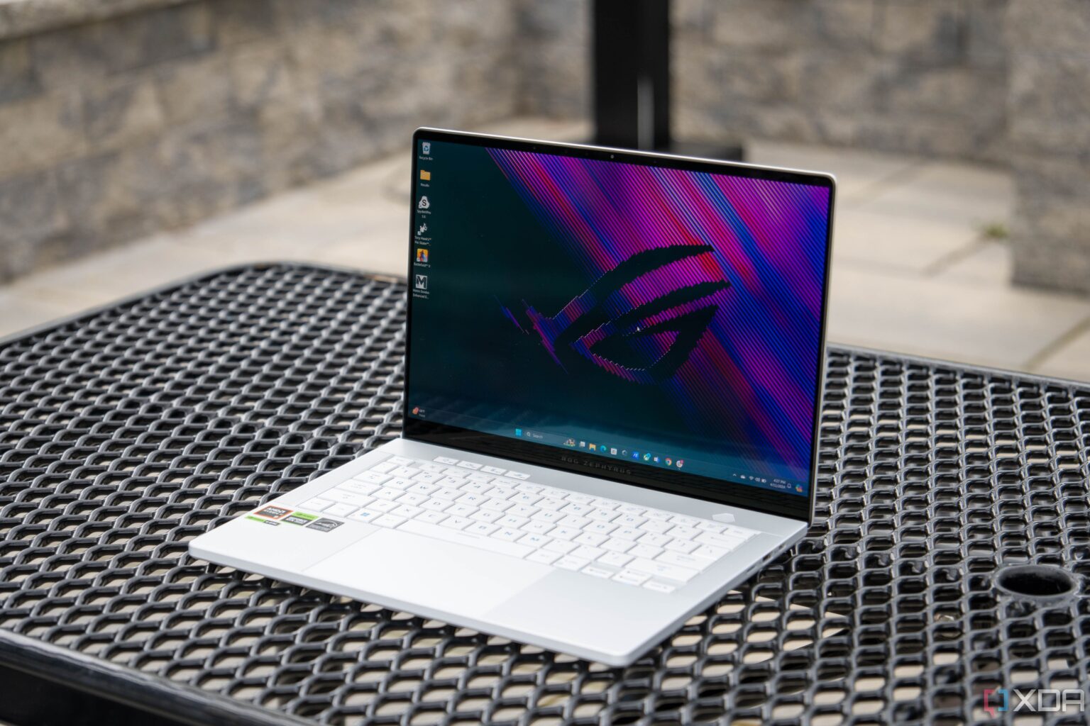 AMD-Ryzen-8000HX-Zen 4 architecture-Gaming laptops-Professional use