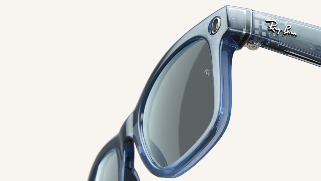 Apple-Smart glasses-Augmented Reality-Artificial Intelligence-Ray-Ban Meta Glasses