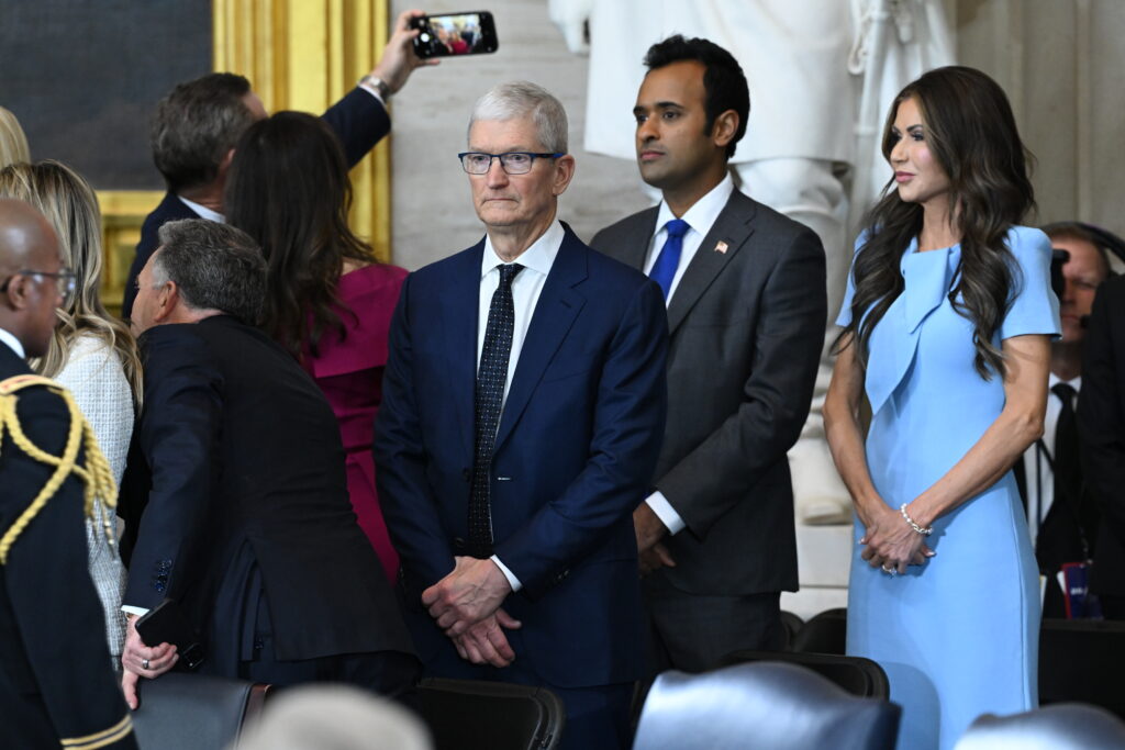 Apple-Tariffs-Tim Cook-Donald Trump-Elizabeth Warren-Supply Chain-Trade War-Big Tech