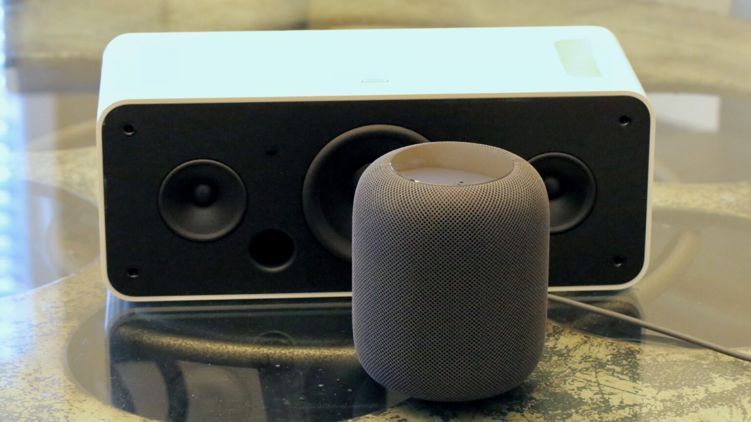 Apple smart speaker-HomePod-AI-Siri-smart home