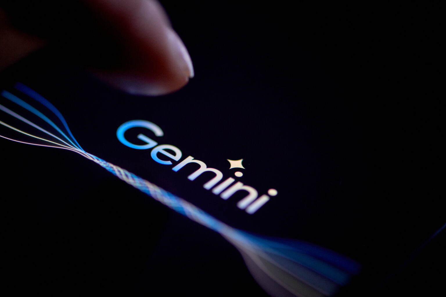 Google AI-ChatGPT-Google Gemini-AI competition-Monthly AI users