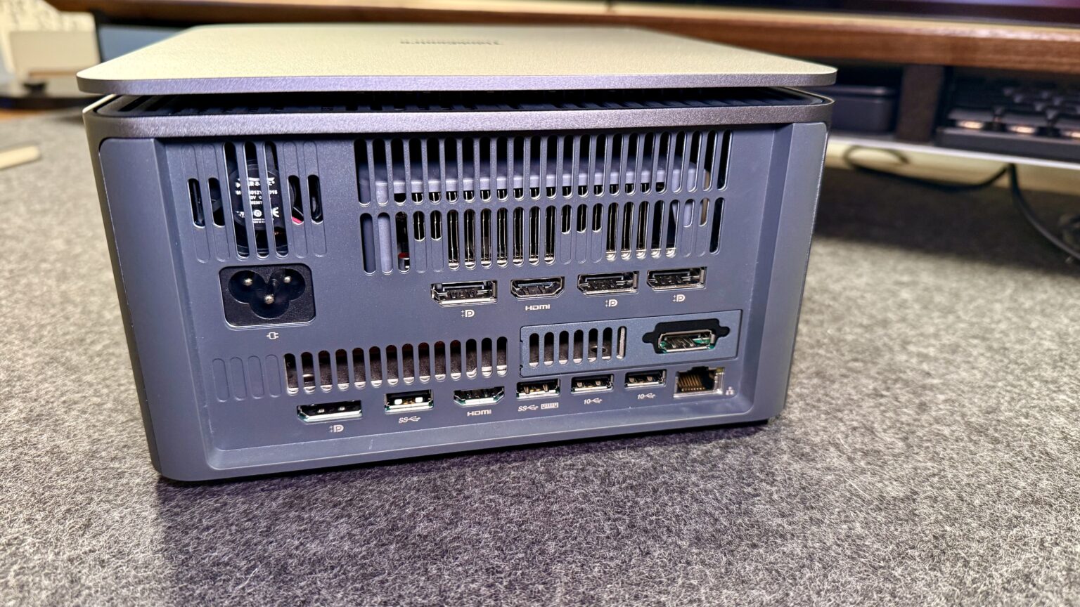 Lenovo-mini PC-ThinkCentre Neo Ultra-Mac Mini-Core Ultra processor-RTX 5000 graphics