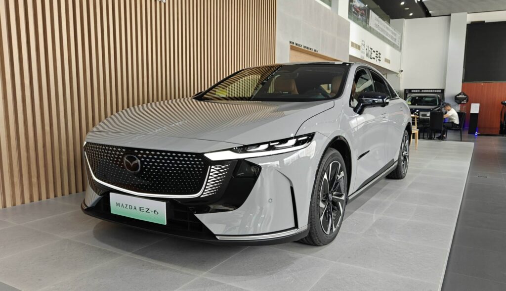 Mazda-electric car-EZ-60-hybrid SUV-car battery-gasoline engine-Changan-EZ-6