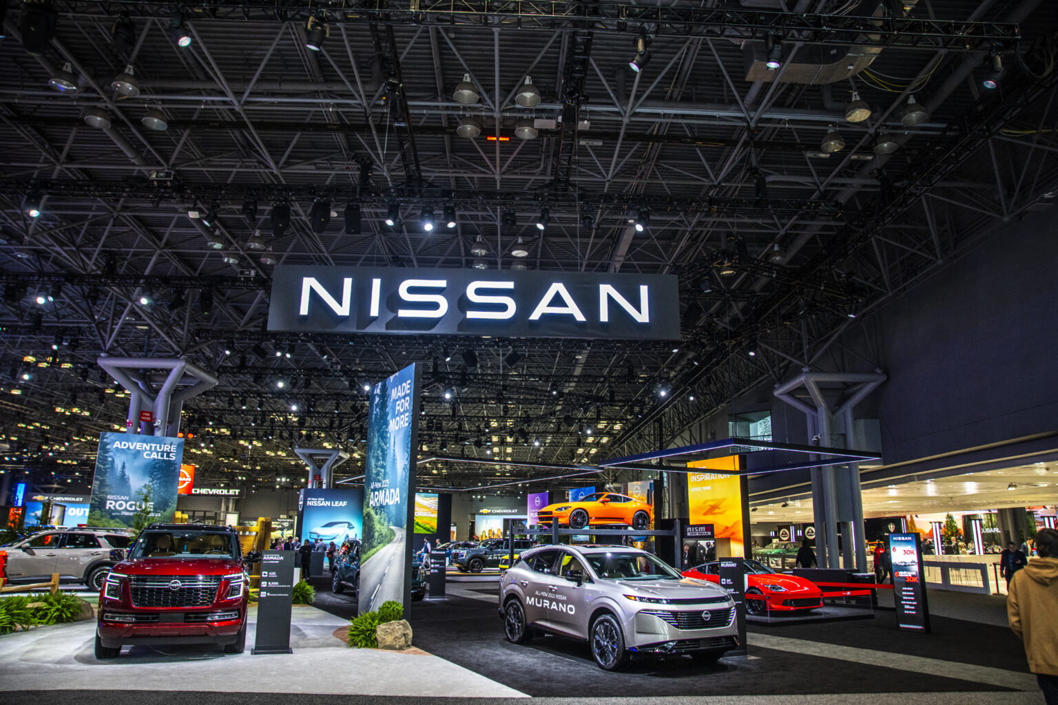 Nissan-financial crisis-losses-restructuring plan-automaker competition-production cuts-Rogue model