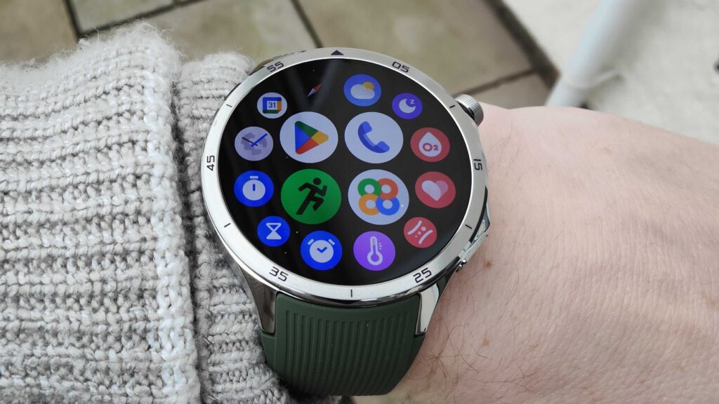 OnePlus-smartwatch-Watch 3-pricing strategy-customer satisfaction