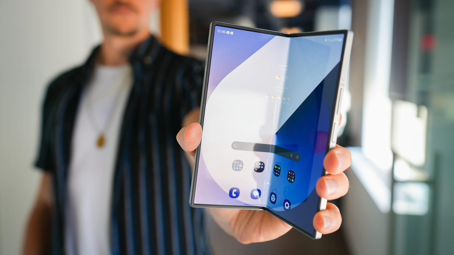 Samsung-smartphone design-user experience-Samsung design team-technology transformation