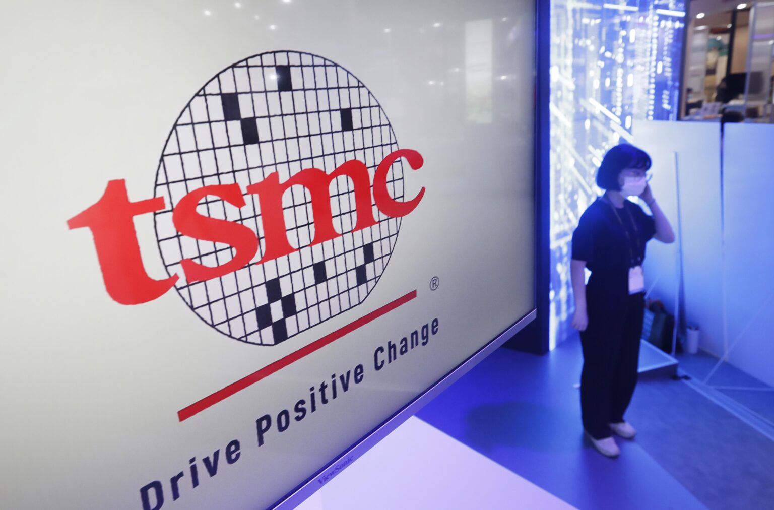 Trump-TSMC-Semiconductor Industry-100% Tax-Supply Chain-Chip Factories