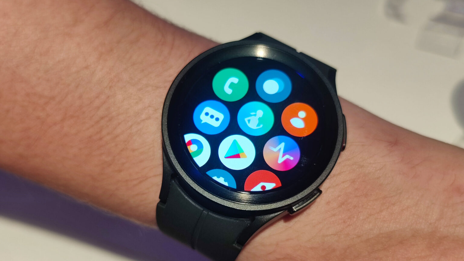 Vivo Watch 5-smartwatch-OLED display-AI fitness coach-long battery life-affordable smartwatch