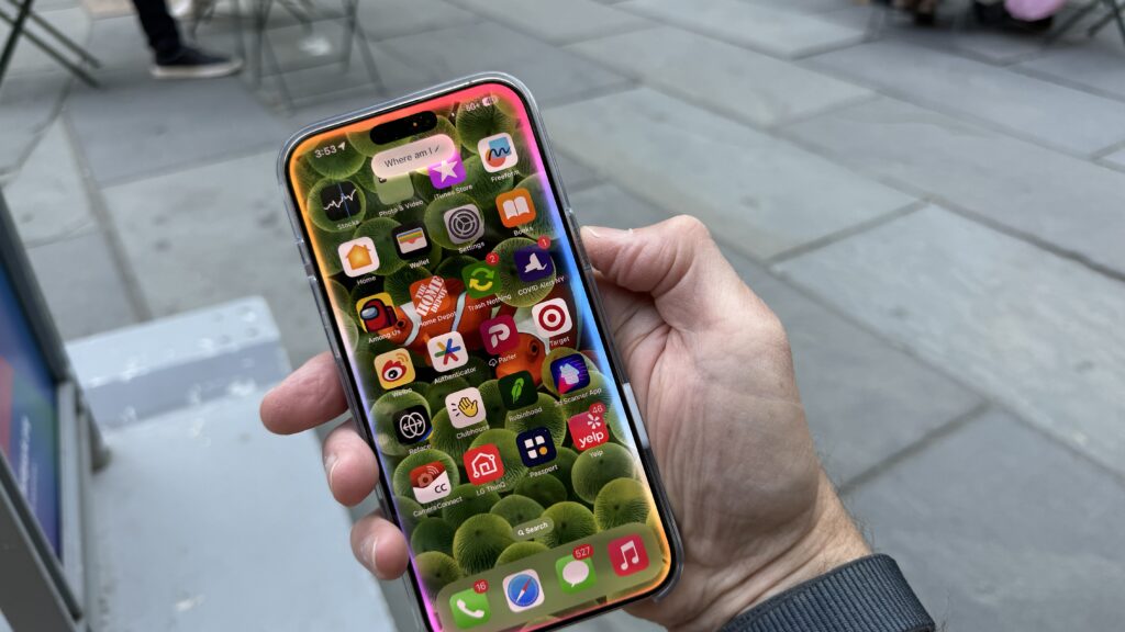 iPhone 17-Apple-smartphone-12GB RAM-technology