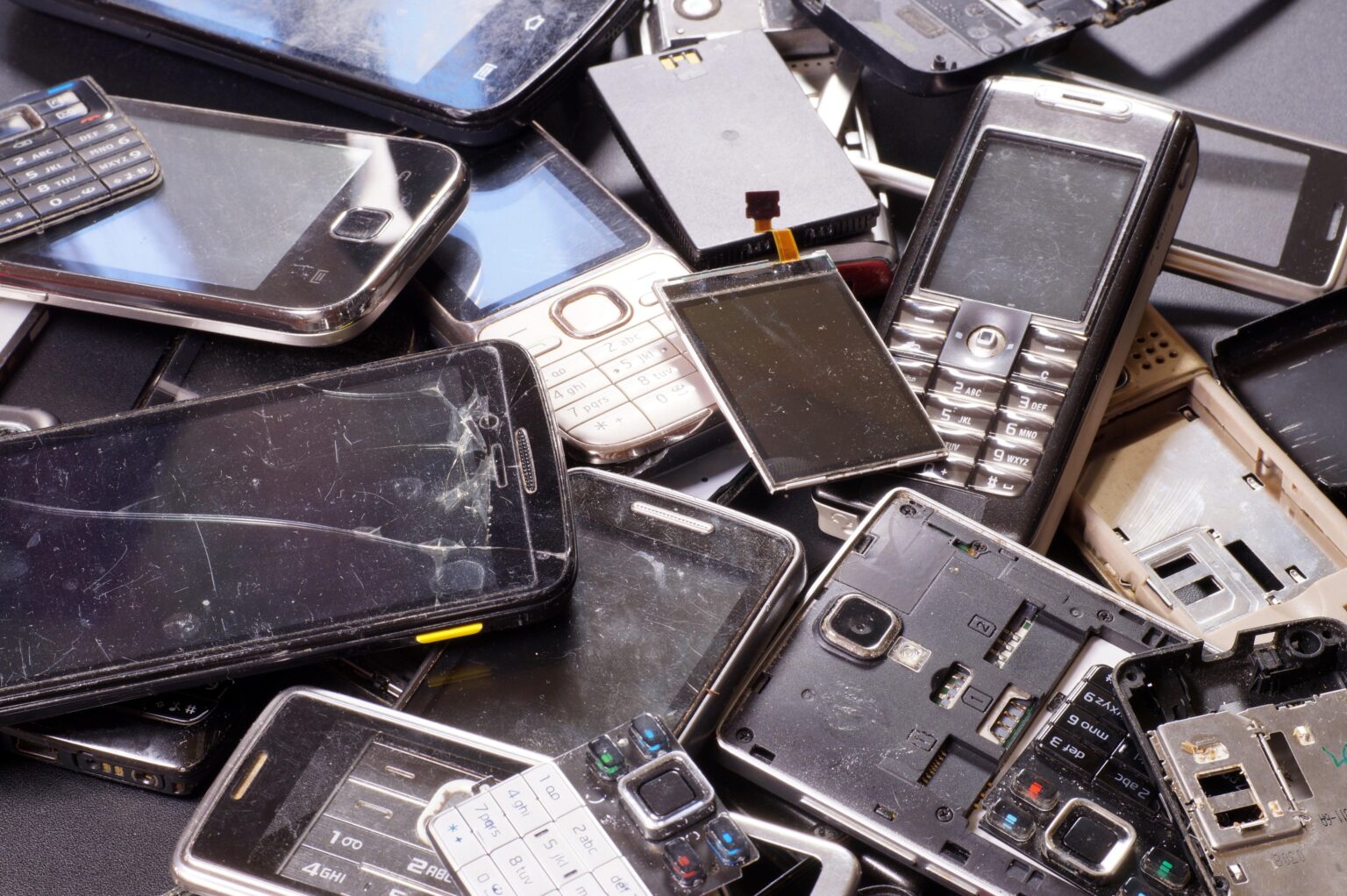 samsung-india electronic waste law-waste recycling-electronics industry-environment