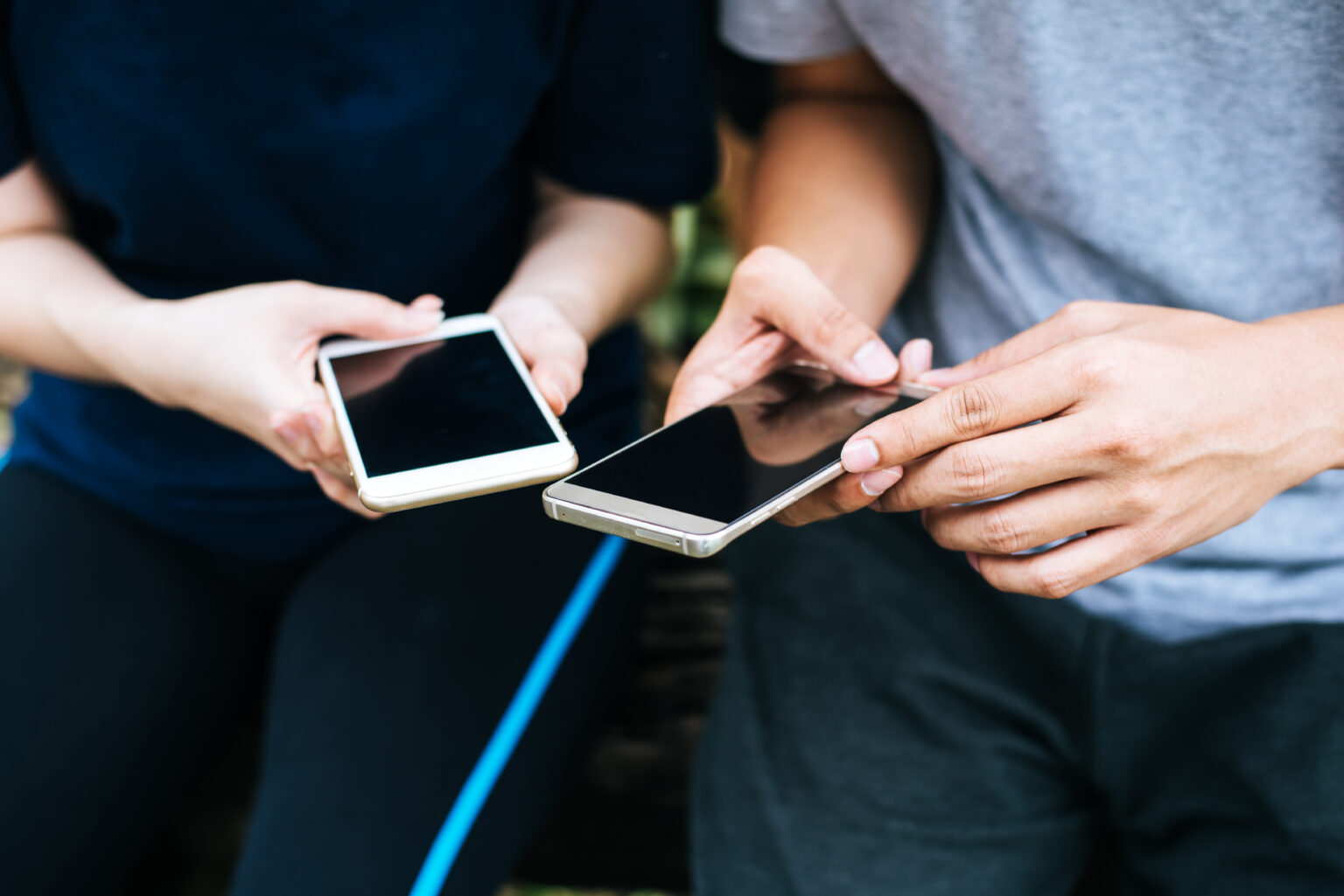 smartphone ban-student focus-mental health-education policy-French schools