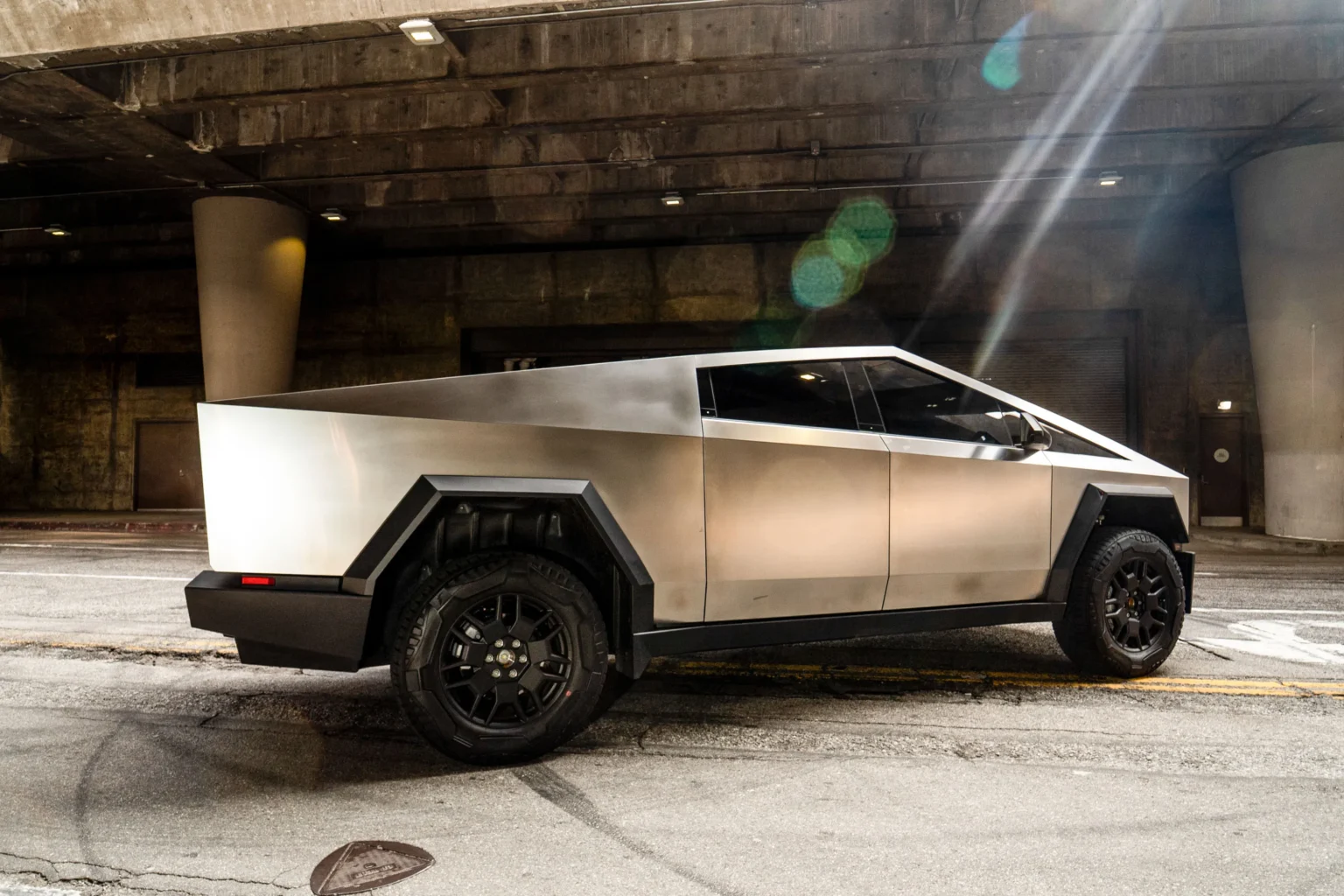 tesla-Elon Musk-tesla sales-electric cars-Cybertruck-China competition-customer trust