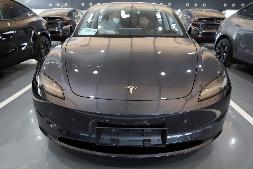 xiaomi-YU7-electric SUV-tesla model Y-xiaopeng G7-fast charging-driving range