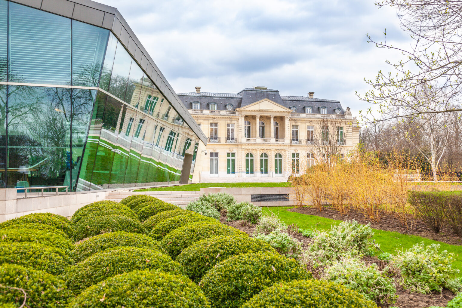 Central Bank of Iran-Real Estate Registry-housing data registration-banking services-tax regulations-anti-money laundering