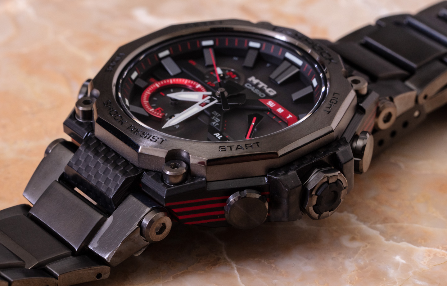 G-Shock-Casio-MTG-B2000YBD-2A-solar charging-rugged watch