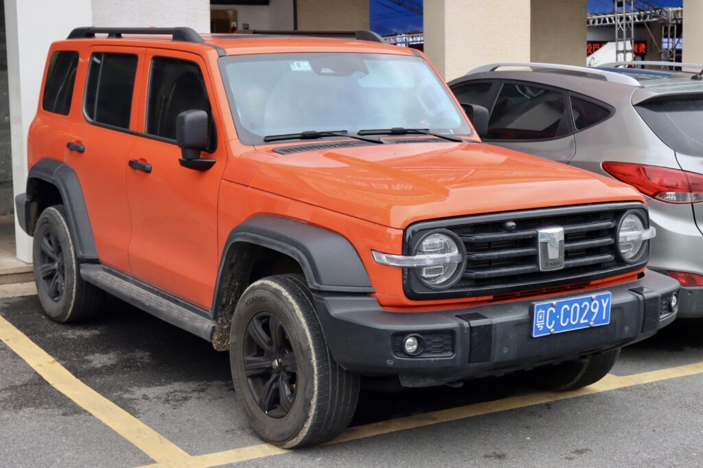 Great Wall Motors-WEY Lanshan 2025-SUV-Hybrid System-Modern Car Design-Advanced Features