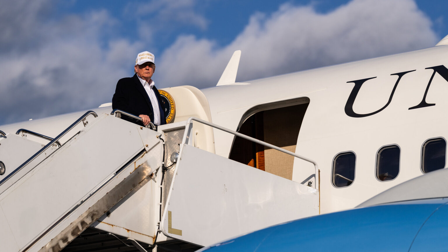 Qatar-Trump-Boeing plane-emoluments clause-potential corruption-diplomatic relations