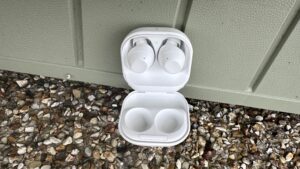 Samsung-Galaxy Buds Core-battery 500mAh-Galaxy Buds specs-Galaxy Buds FE comparison