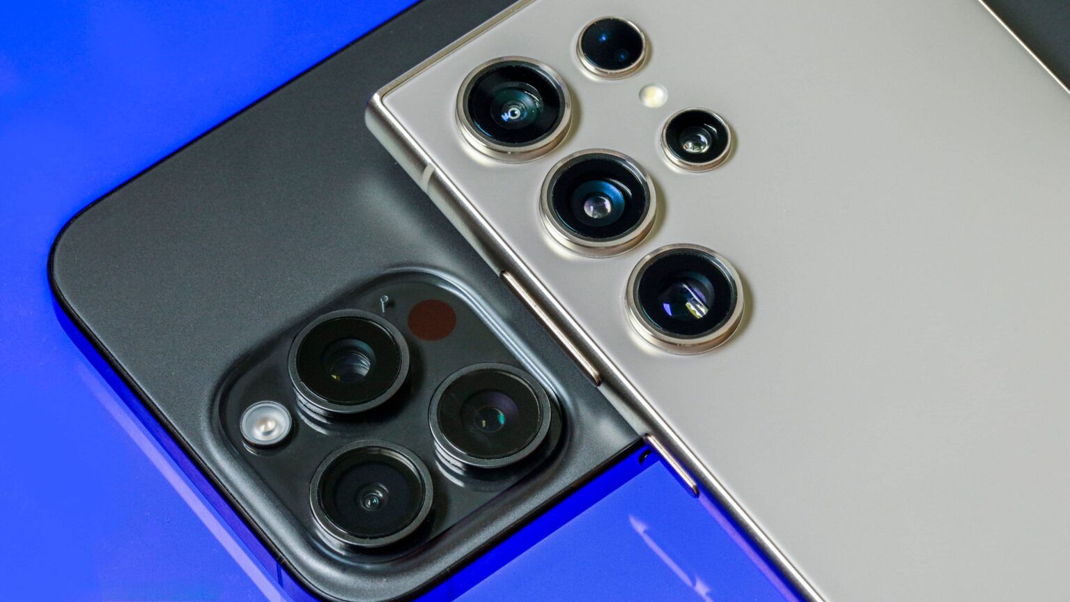 User satisfaction-Smartphones-Battery life-Apple-Samsung-5G technology-ACSI survey