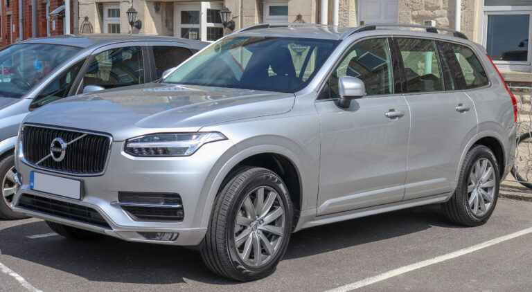 Volvo XC70-SUV-plug-in hybrid-extended range-automotive technology