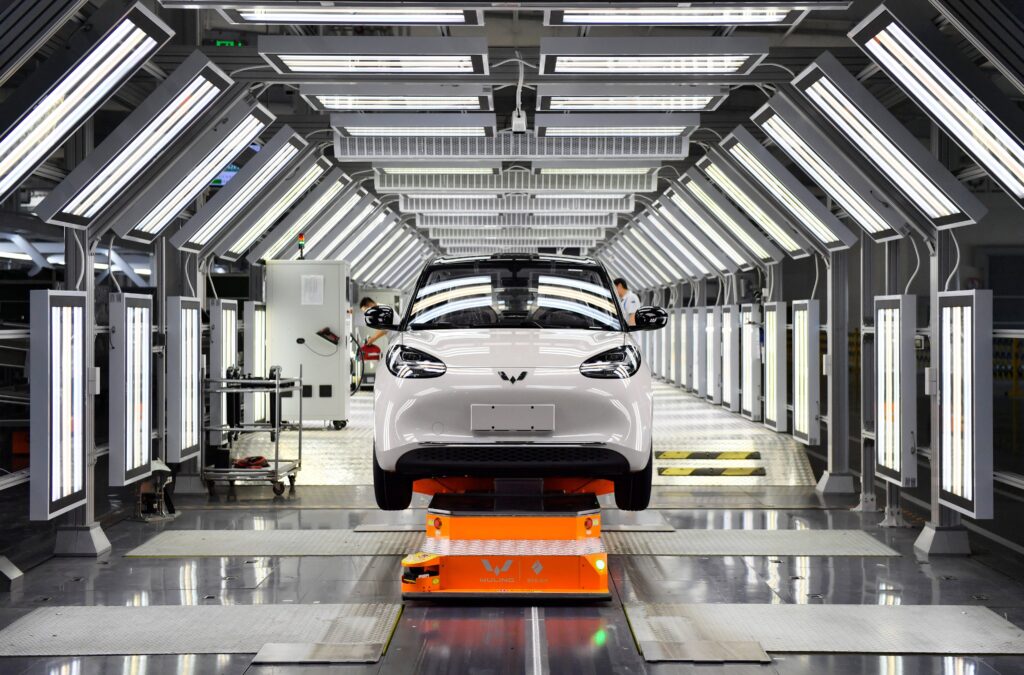 huawei-station car-luxury vehicle-electric car-autonomous technology