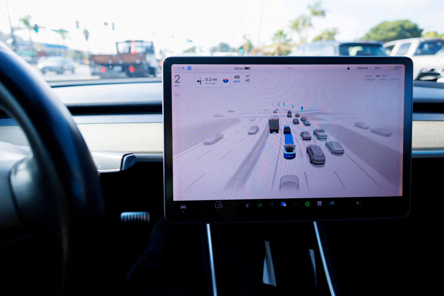 tesla-robotaxi-autonomous vehicles-trademark issues-legal problems
