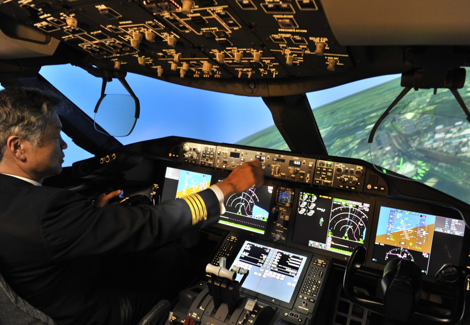 flight-aviation security-passenger mental crisis-Japan Airlines-Boeing 787