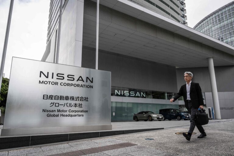 nissan-headquarters sale-financial crisis-cost reduction-automotive industry