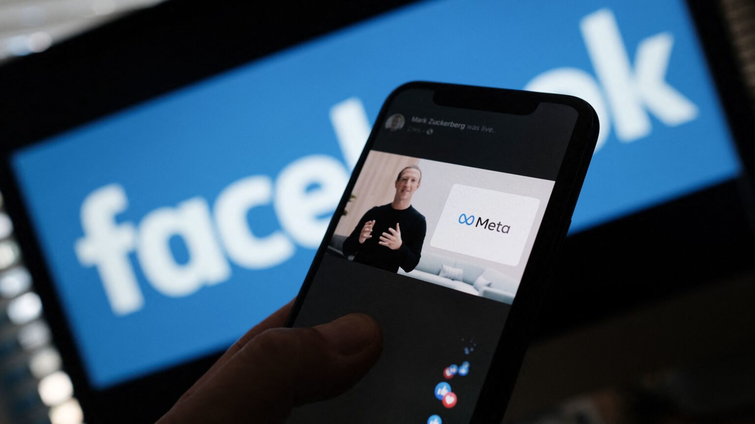Facebook-Friends Tab-social network-new feature-advertisements-Mark Zuckerberg