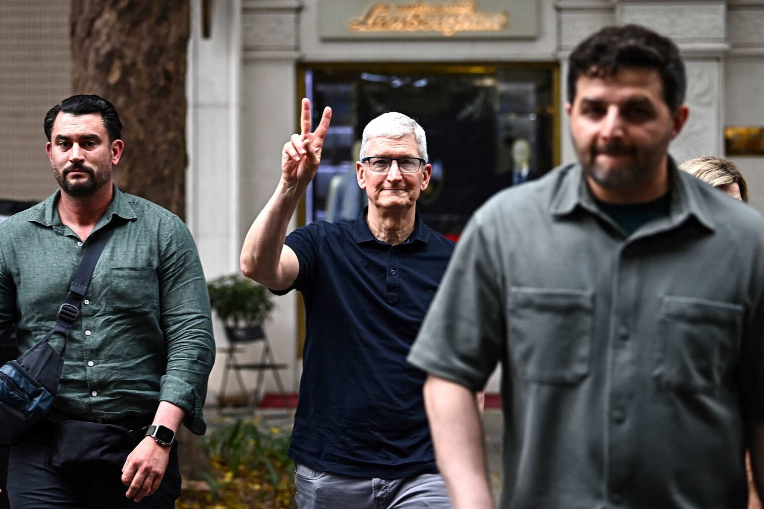 Apple-iPhone Production-Robotic Arms-Tim Cook-Made in USA