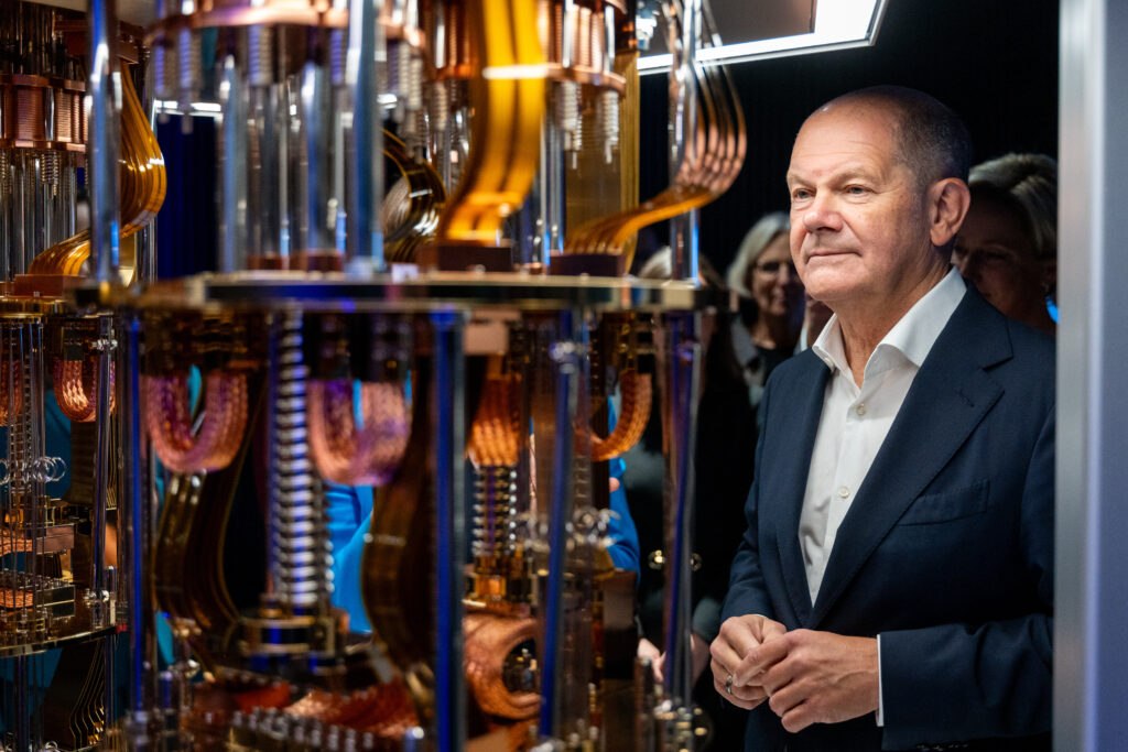 IBM investment-quantum computing-mainframe computing-US economy-artificial intelligence