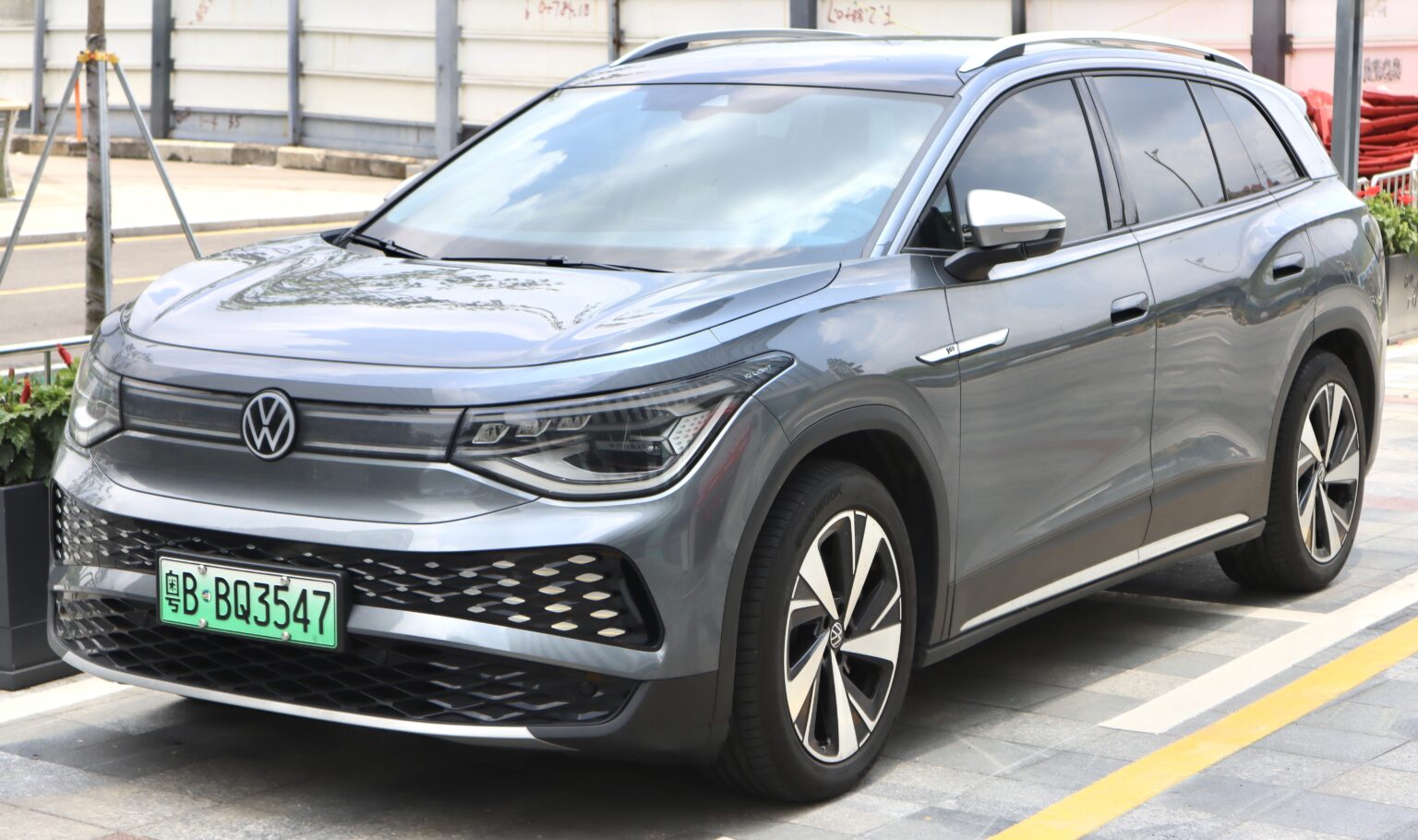 Volkswagen-electric cars-ID.UNYX 06-electric SUV-technical specs