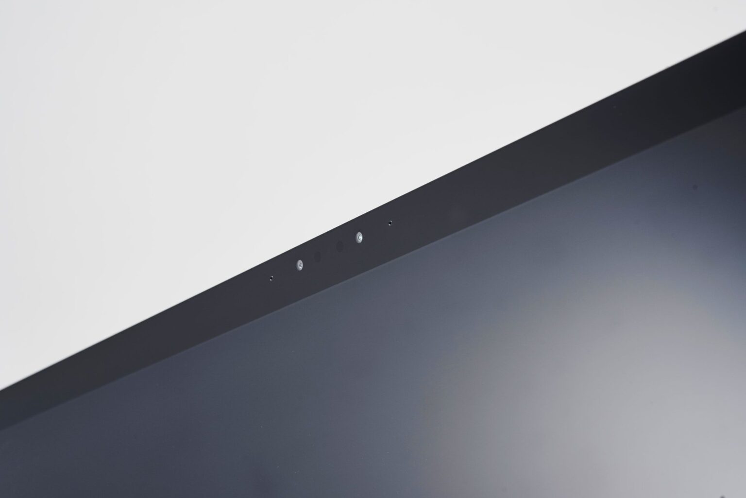 Windows 11-Windows Hello-Security Bug-Microsoft-Face Recognition