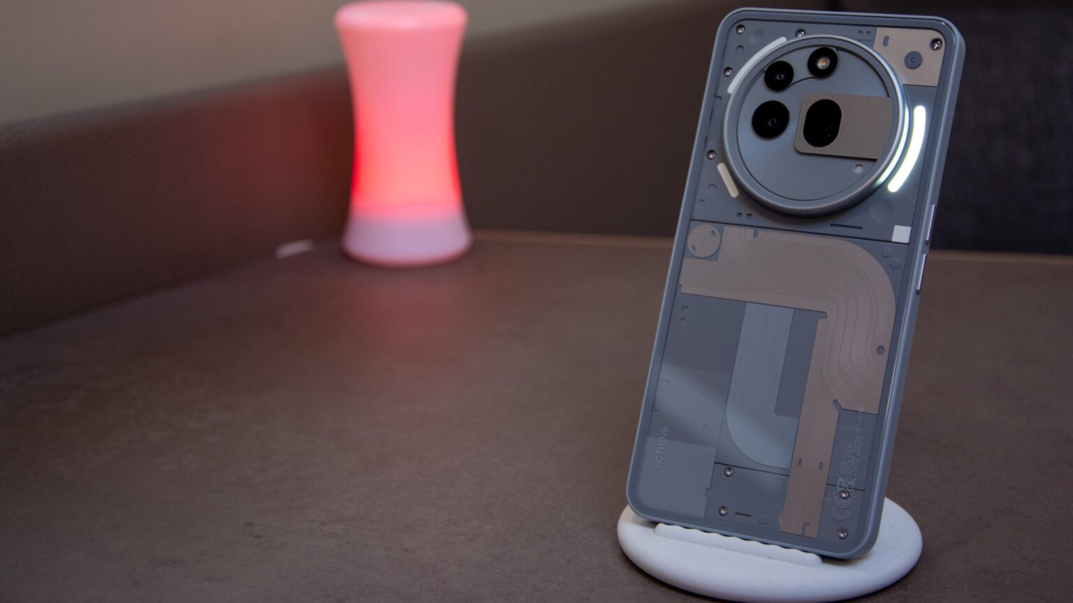nothing phone 3-carl pei-smartphone-minimal design-flagship phone