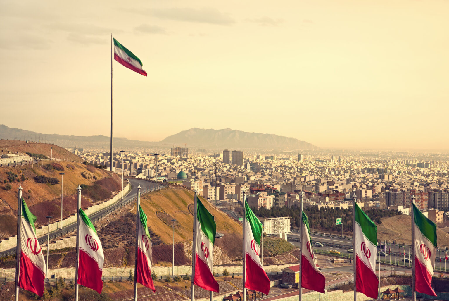 Artificial Intelligence-Iran National AI Organization-Budget Crisis-Talent Migration-Institutional Conflict-Technological Independence