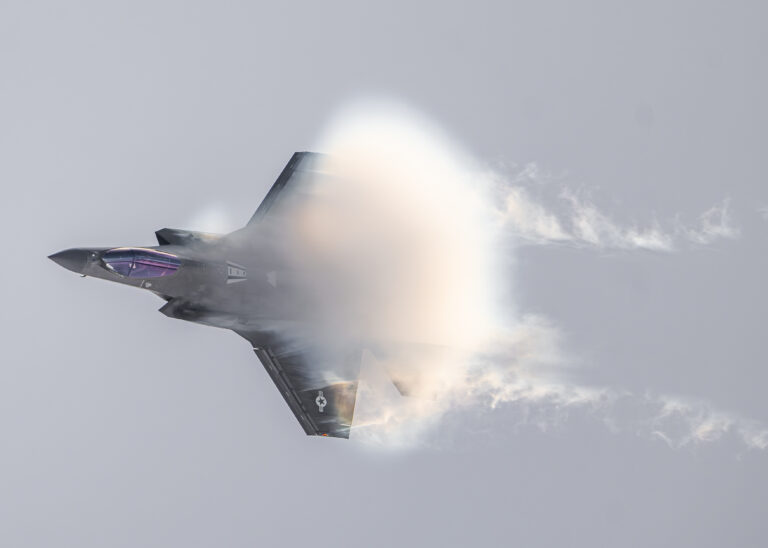 F-35 fighter-stealth technology-radar evasion-air defense systems-stealth aircraft