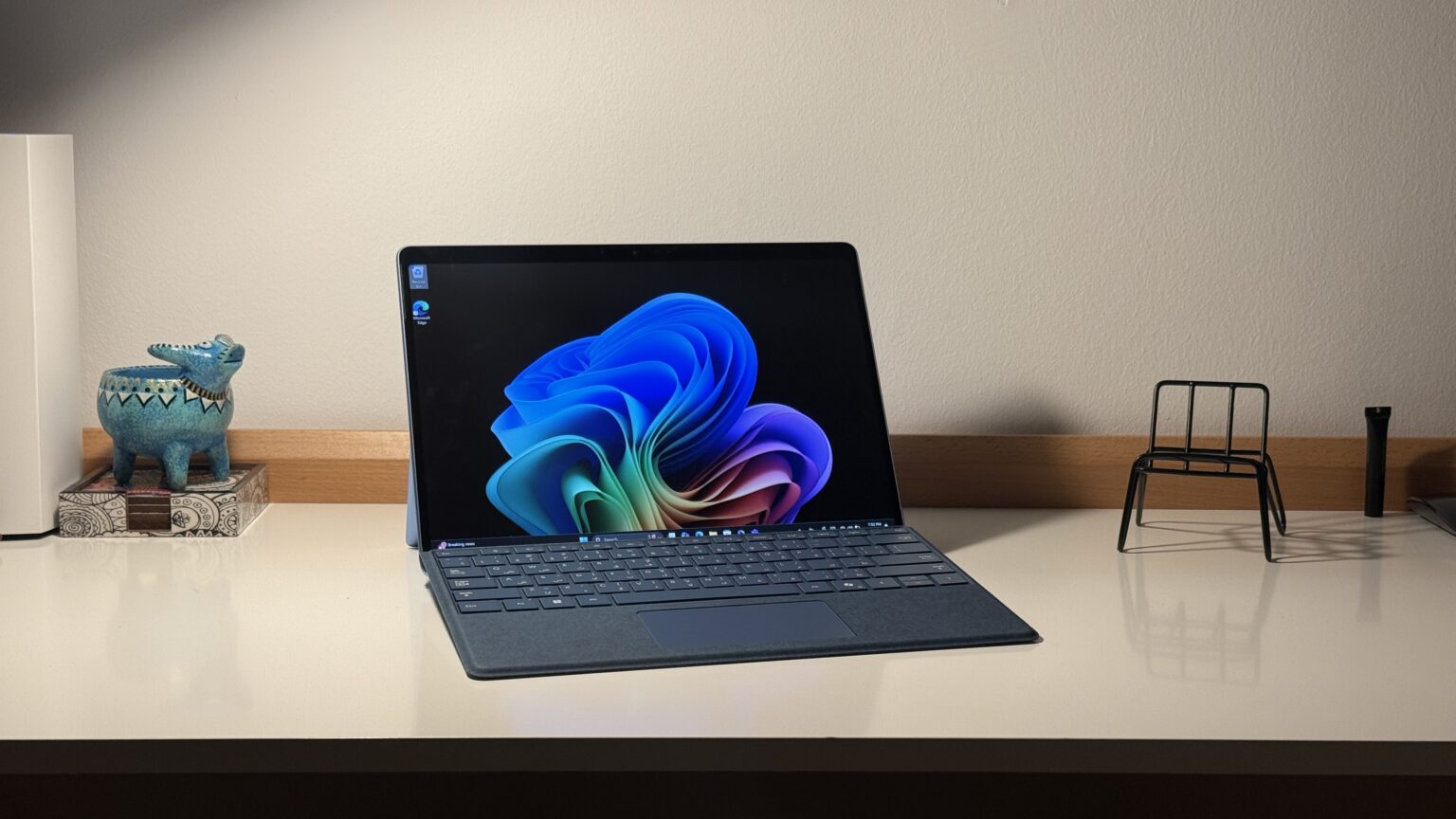 Microsoft-Surface Laptop-Price Increase-Qualcomm Processor-OLED Display