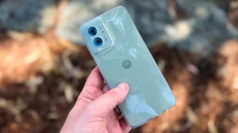 Motorola Moto G56-Moto G56 specs-mid-range phone review-smartphone features-Moto G56 camera