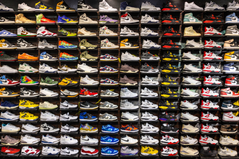 Nike-Amazon-E-commerce-Retail-Direct Sales-Elliot Hill