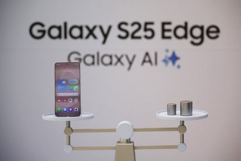 Samsung Galaxy S25 Edge-smartphone market-flagship-price analysis-Iran phone market