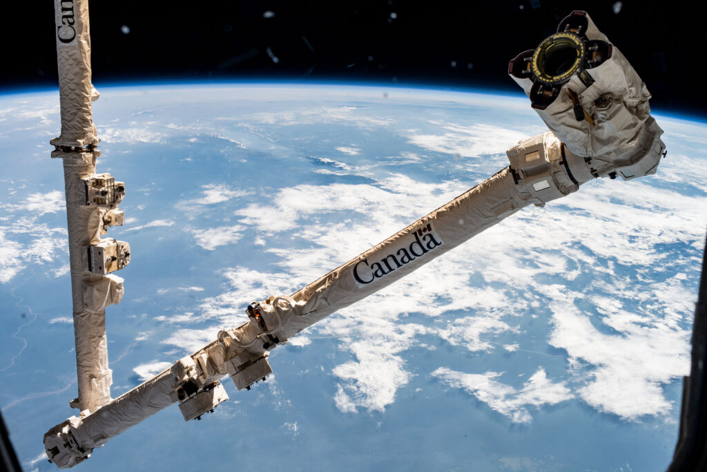 Sen-Earth Observation-4K Space View-Overview Effect-Live Space Streaming
