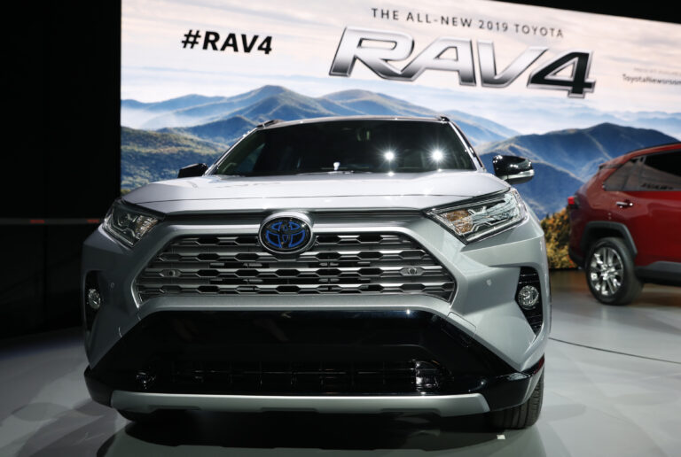 Toyota-Toyota RAV4-Hybrid SUV-SUV 2026-car industry