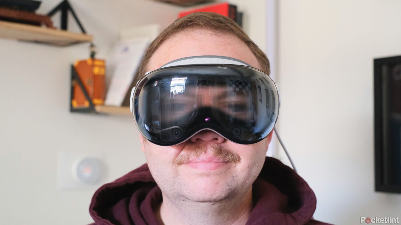 apple vision pro-eye scrolling feature-eye tracking technology-visionOS 3-mixed reality headset