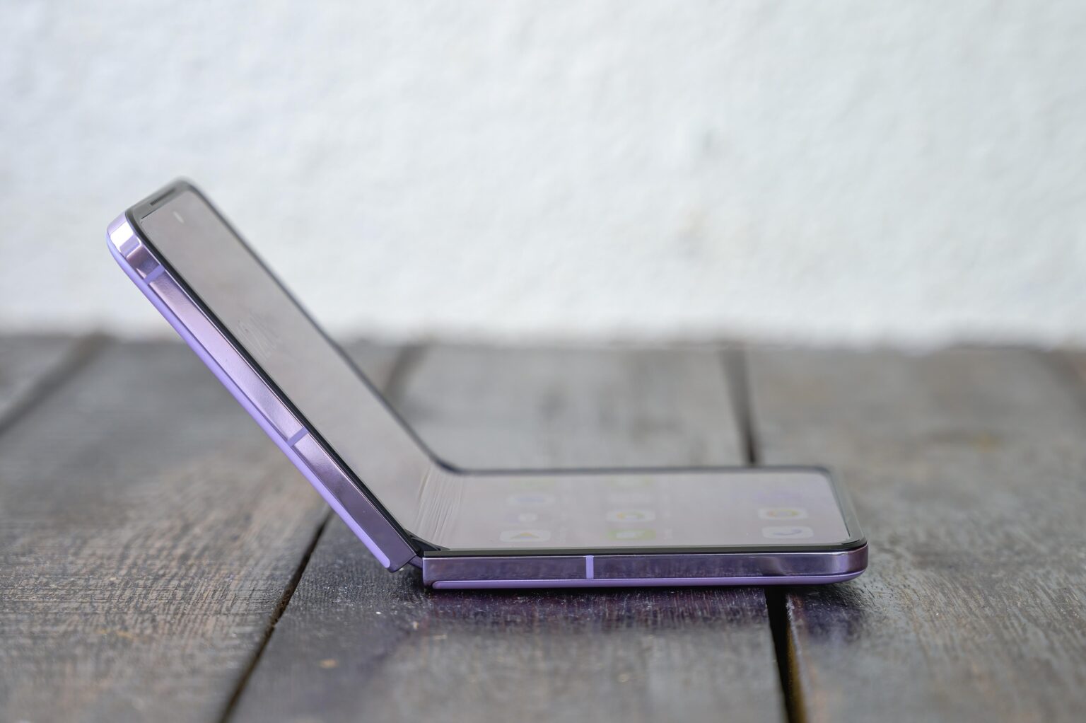 foldable iPhone-Apple-foldable smartphones-Samsung display-in-cell technology