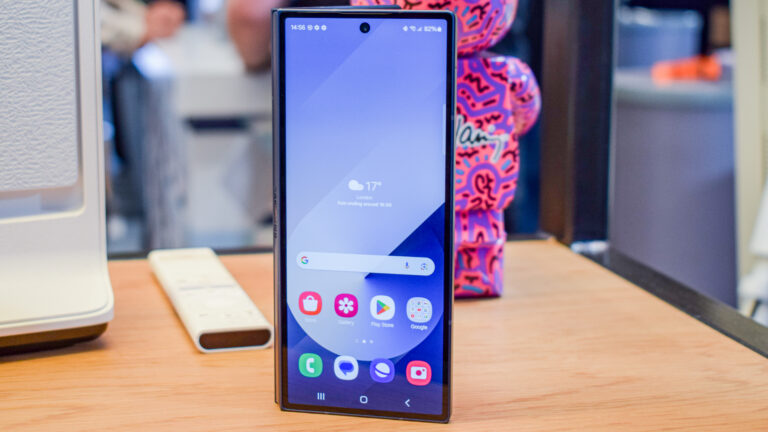 galaxy z fold 7-foldable phone-samsung-wide display-slim design