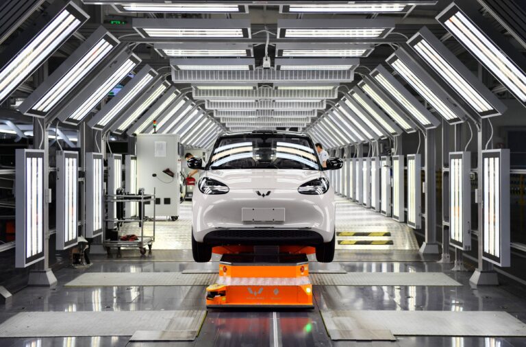 huawei-station car-luxury vehicle-electric car-autonomous technology