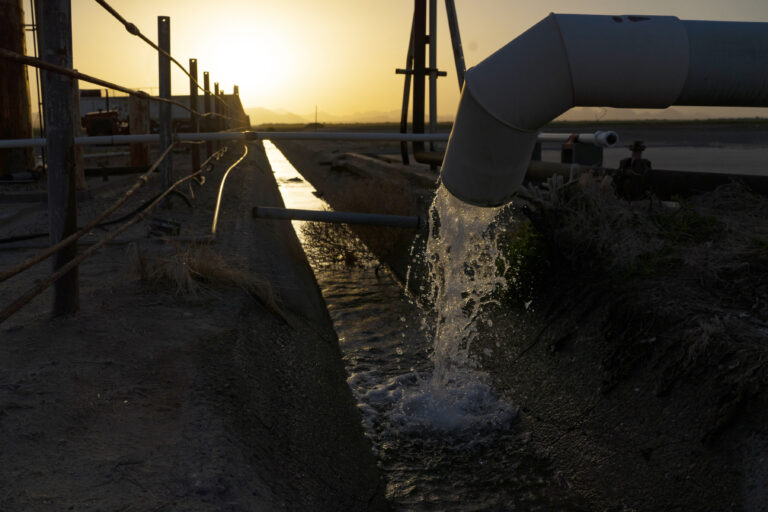 land subsidence-US cities-environmental crisis-groundwater depletion-climate change
