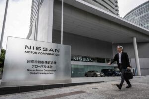 nissan-headquarters sale-financial crisis-cost reduction-automotive industry